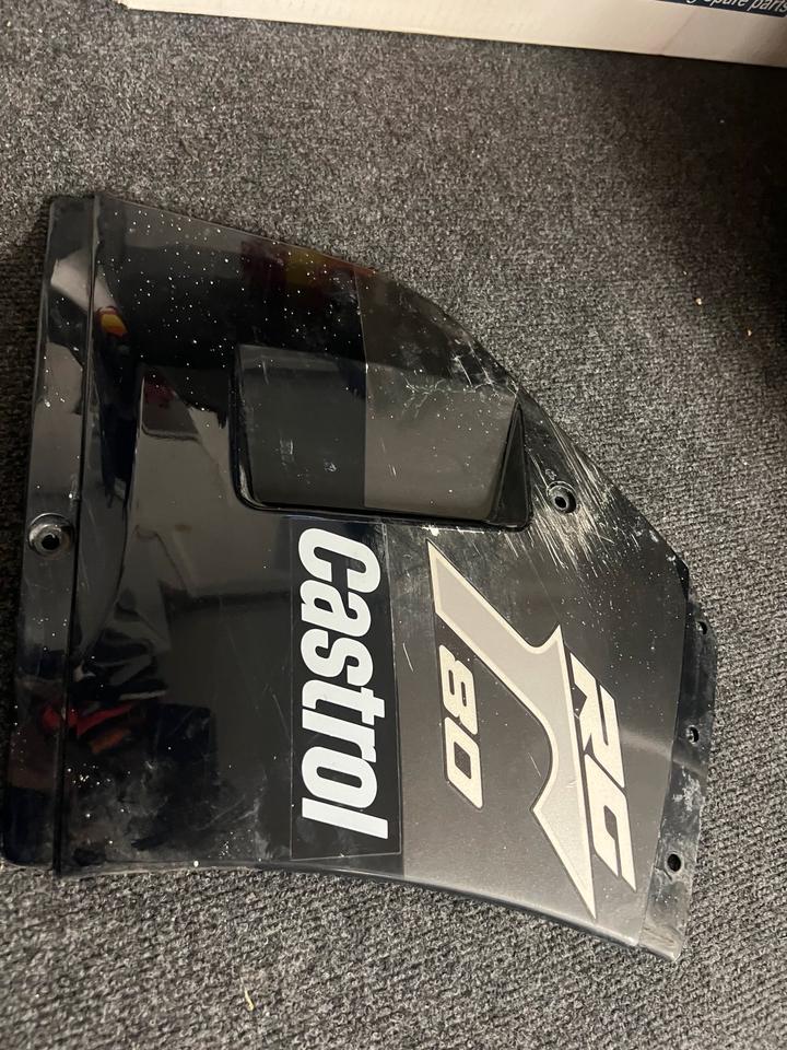 Suzuki RG 80 Verkleidung rechts 94431-36A0 20€