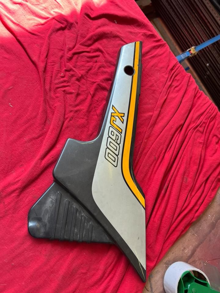 Yamaha XJ600 seitendeckel Verkleidung rechts 20€