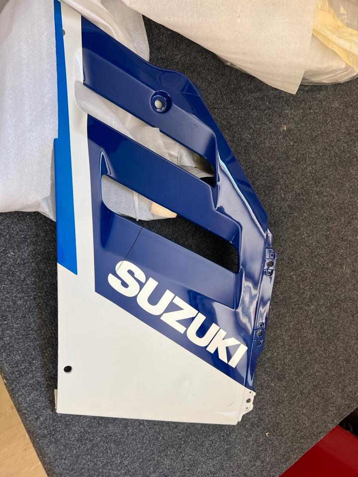 Suzuki Gsxr 750 1100 Verkleidung rechts 94430-17C00-9SR