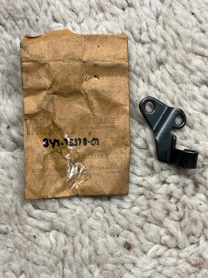 Yamaha XT 250 Halter Kupplungszug YAMAHA 3Y1-15378-01