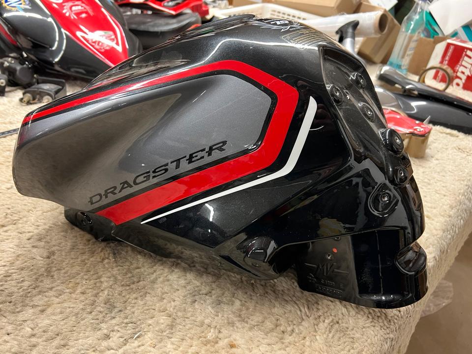 MV Agusta dragstar 800RC Tank neu 150€