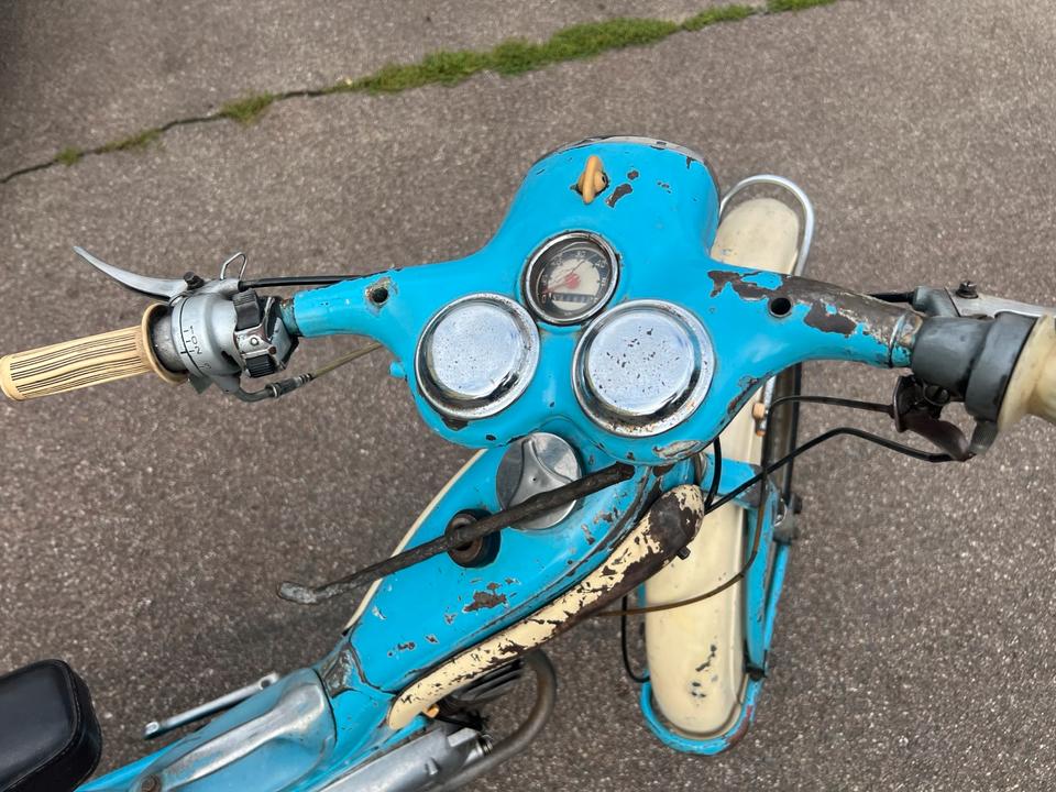 Victoria Moped Vicky 750€