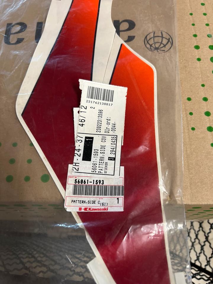 Kawasaki ZX6 R Aufkleber Verkleidung 56061-1593 neu 15€