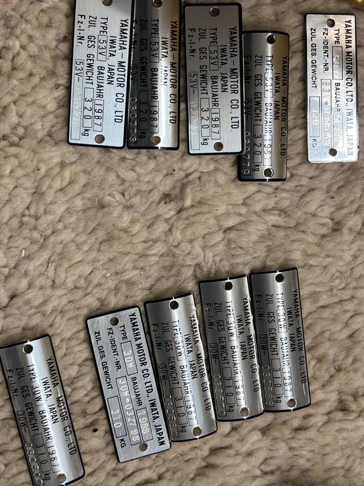 Yamaha DT 80. Typenschilder neu Orginal 8€