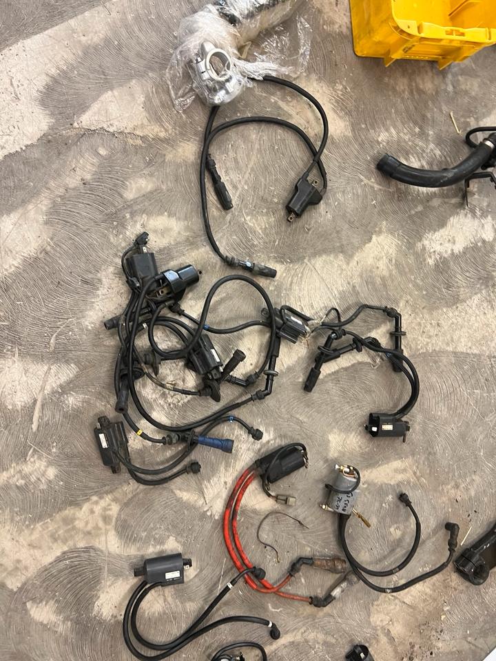 Suzuki GSXR 750 1100 gs zündspule je 10€