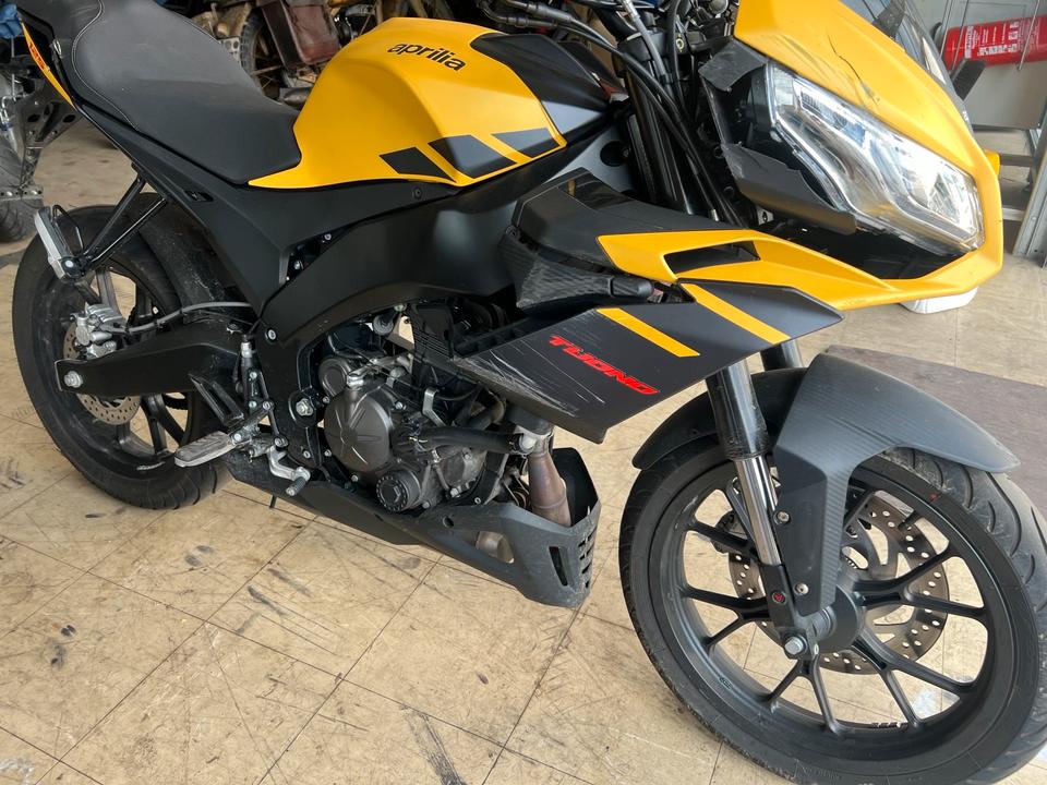 Aprilia Tuono 125