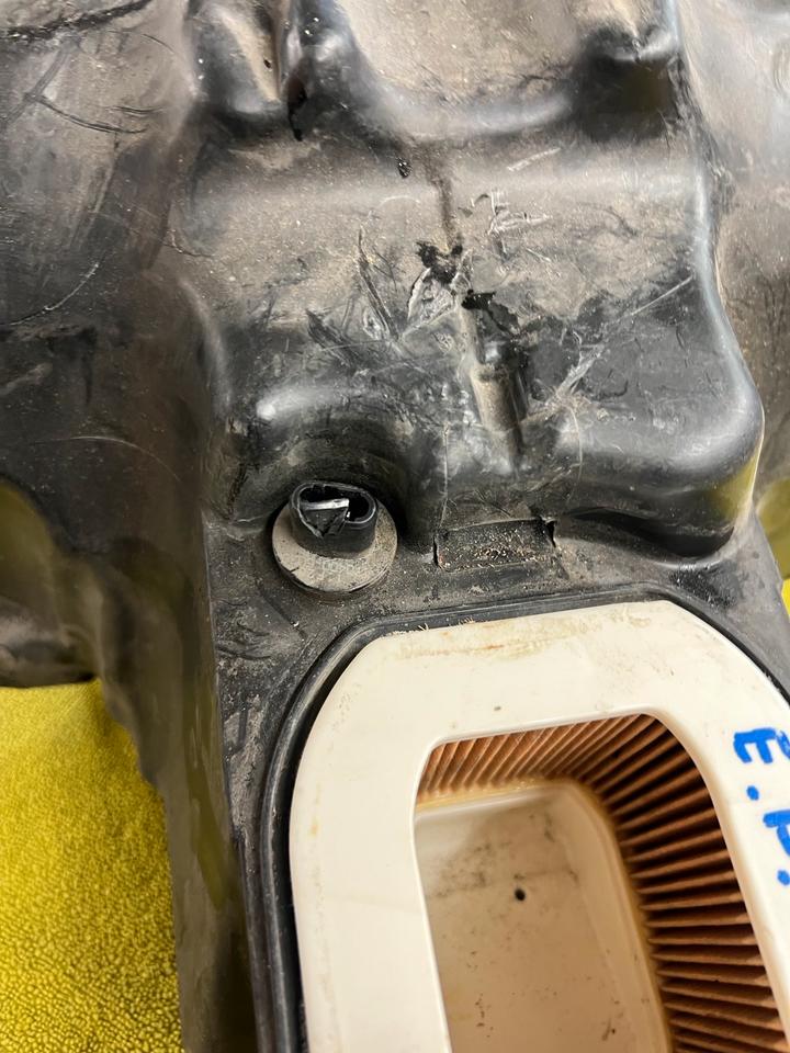 Kawasaki Z 1000 Luftfilter Kasten 20€