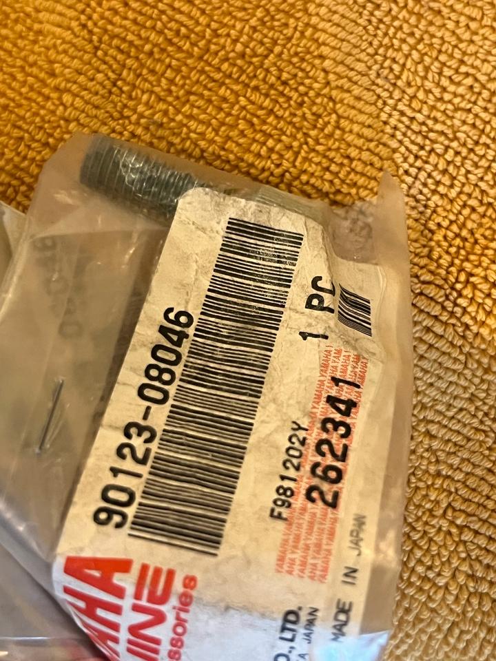 Yamaha WR MT R3 Einstellschraube Kupplung 90123-08046 neu