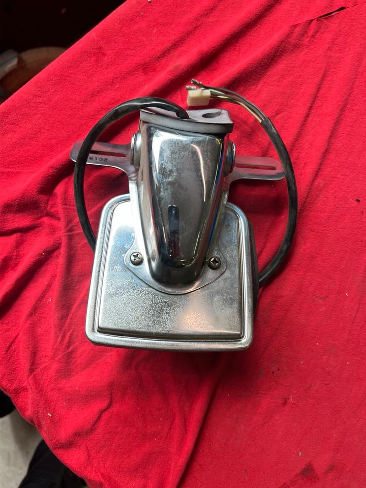Suzuki GN 250 Rücklicht Halter neu 60€ 35710-16