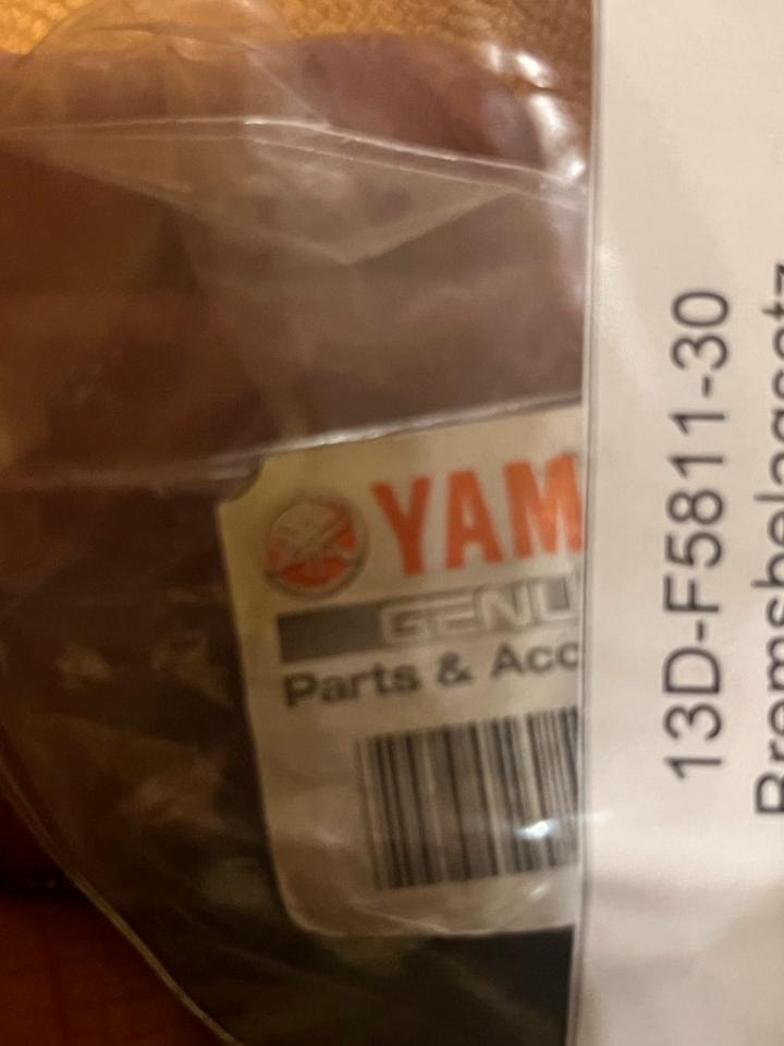 Yamaha DT 50 Bremsbeläge vorne xt 125 13D-F5811-30