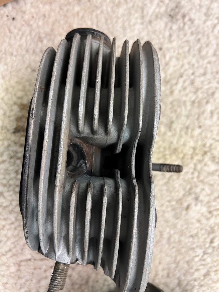 Zylinder Köpfe bmw r 51/2 51/3 r67 zusammen 200€