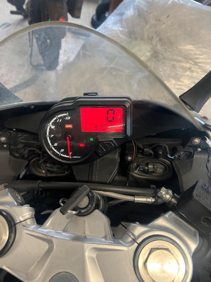 Aprilia RS 125 komplett oder in Teilen zu verkaufen