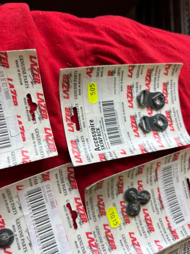 Lazer Helm schrauben div alles 10€