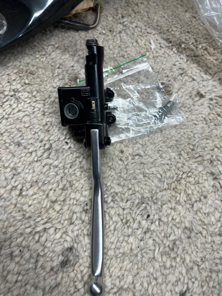 Vespa GTS bremspumpe neuwertig mit Hebel 80€