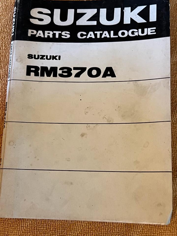 Suzuki RM370A Ersatzteilkatalog Motorrad