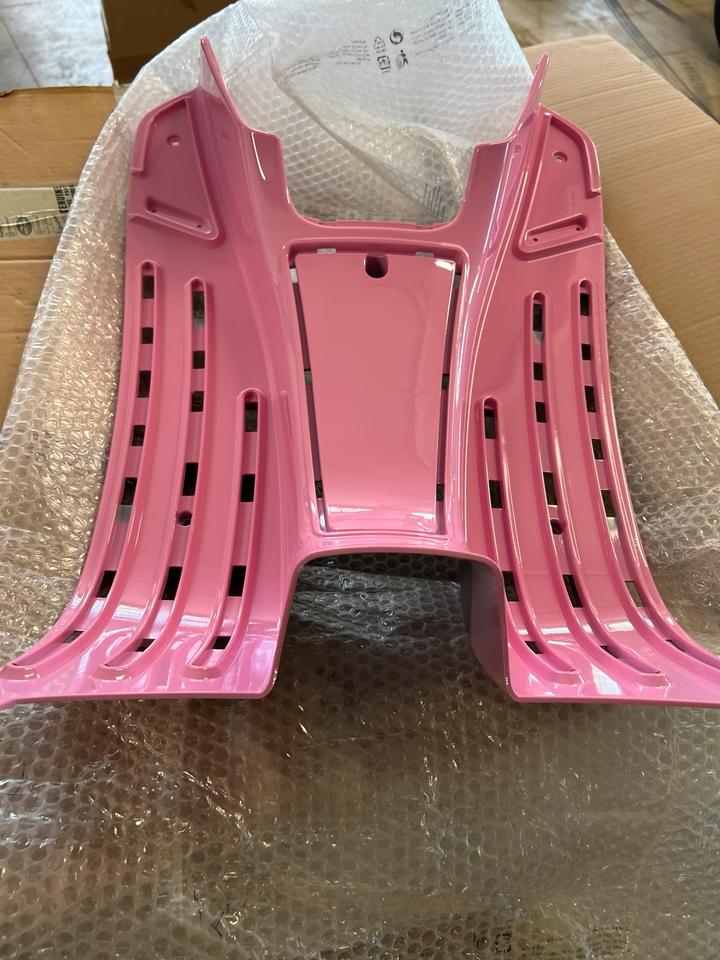 Vespa lx 50 125 150 Trittbrett neu 62214 112€ 567 rosa