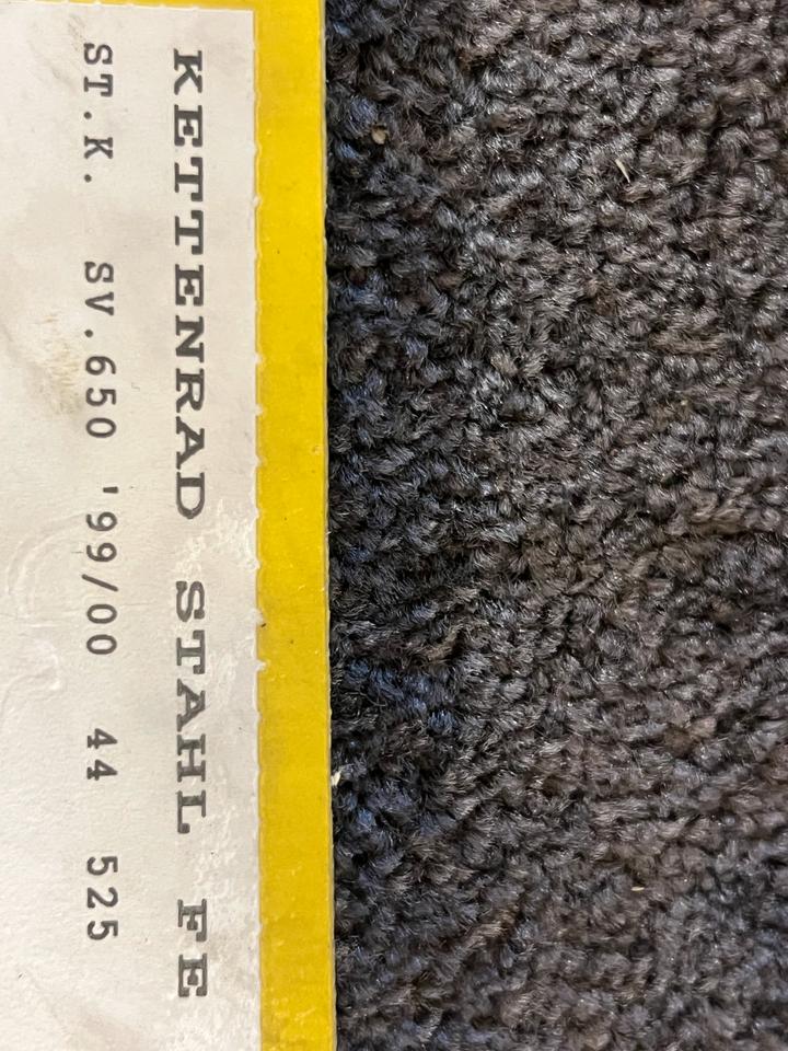 Suzuki SV 650 kettenrad 44 Z neu 15€