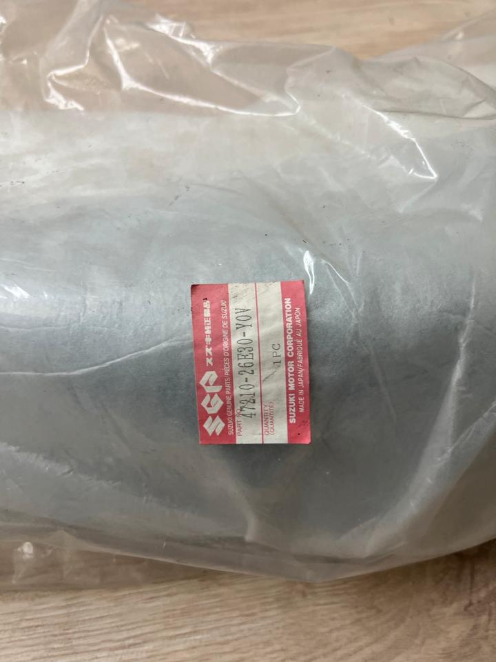 Suzuki Bandit 600 Suzuki 47210-26E30-YOV neu 100€