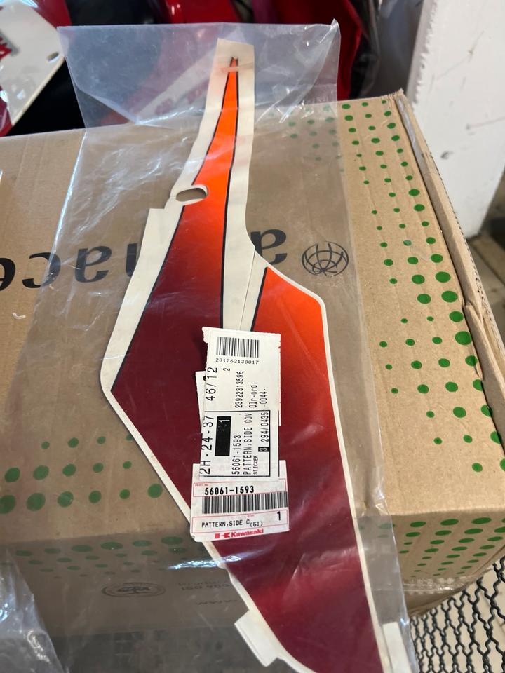 Kawasaki ZX6 R Aufkleber Verkleidung 56061-1593 neu 15€