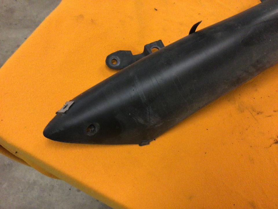 Luftrohr links Aprilia Falco 28€