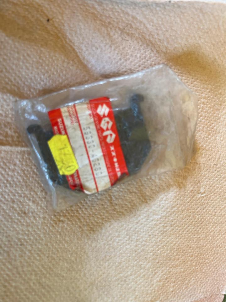 Suzuki GS 850 Bremsbelag vorne 59330-45280