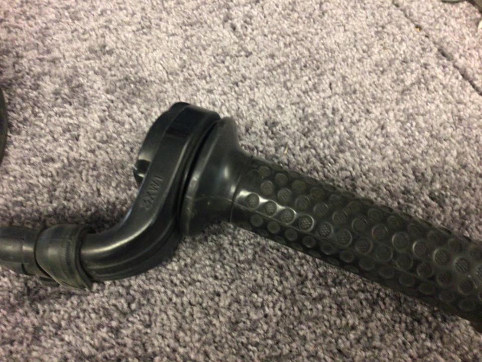 Yamaha tdm 850 4 Tx gasgriff 20€