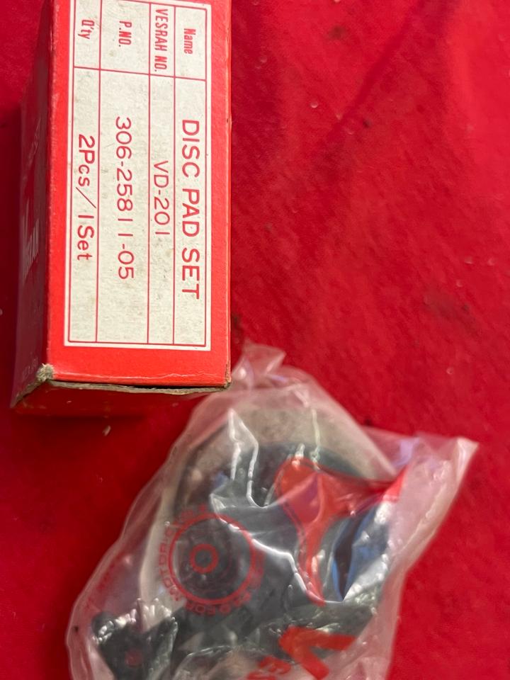Yamaha TX 500 Bremsbeläge Vesrah VD 201 neu 18€