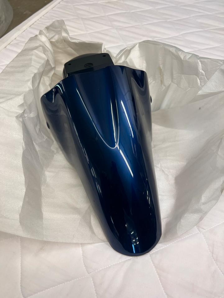 Suzuki 53111-04F00-Y7M XF 650 kotflügl vorne neu 80€