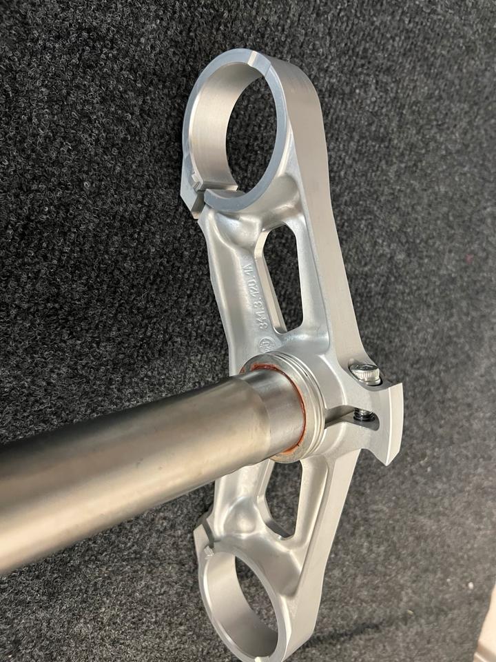 Ducati panigale V4 gabelbrücke Joch 3423.068.1A