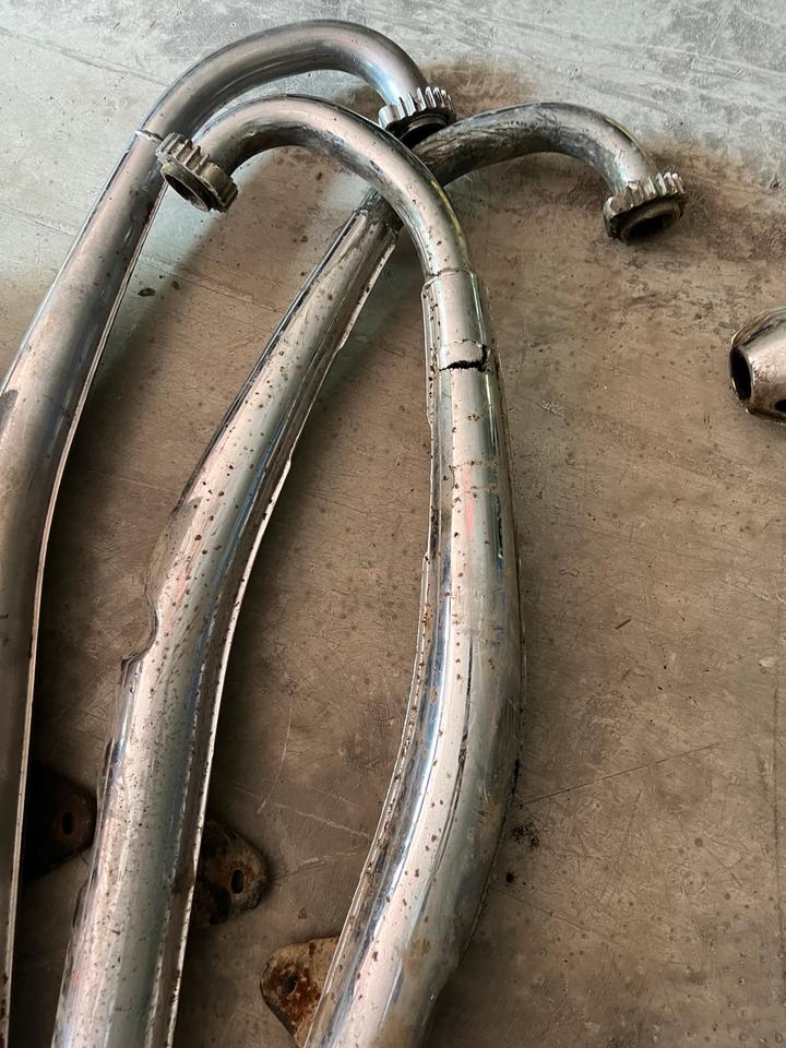 Suzuki GT 380 Auspuff 100€ 3 Stück