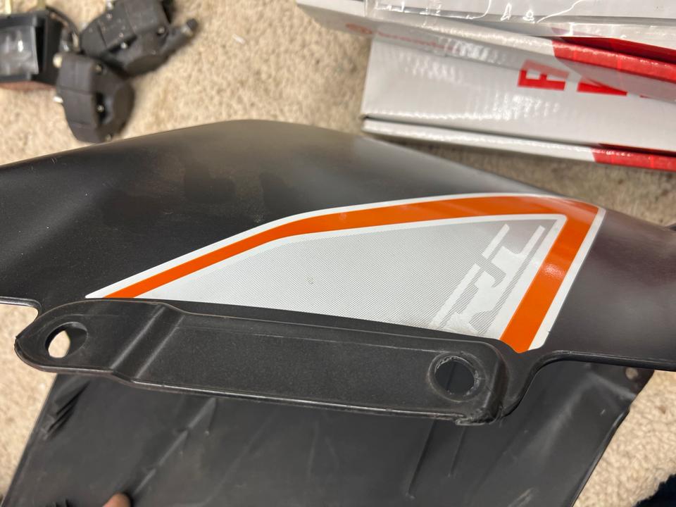 Ktm RC 390 Tank Abdeckung Verkleidung 20€