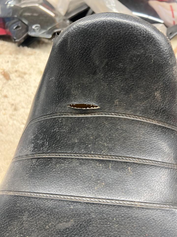 Kawasaki GPZ 1100 UT Sitzbank 20€