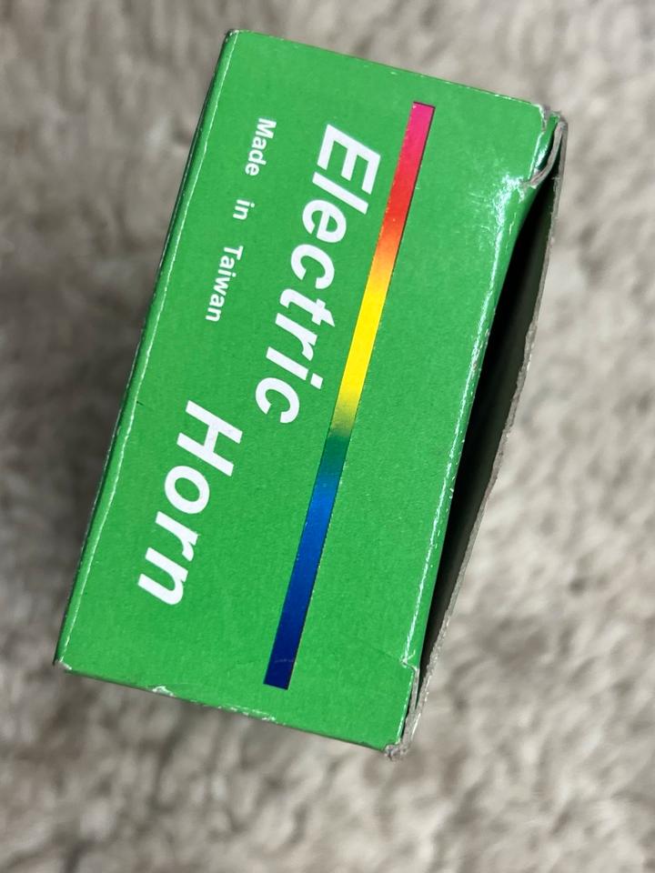 Hupe 12 V DC neu 8€