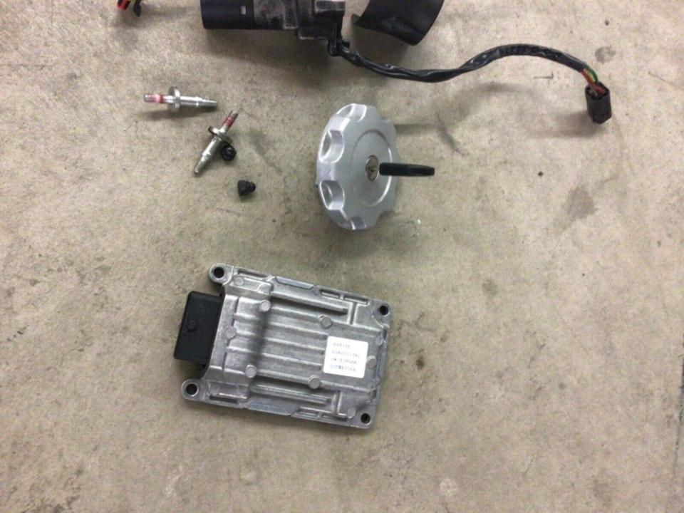 Zündschloss Schlossatz Ducati Hyper 796 komplett mit Cdi 40€