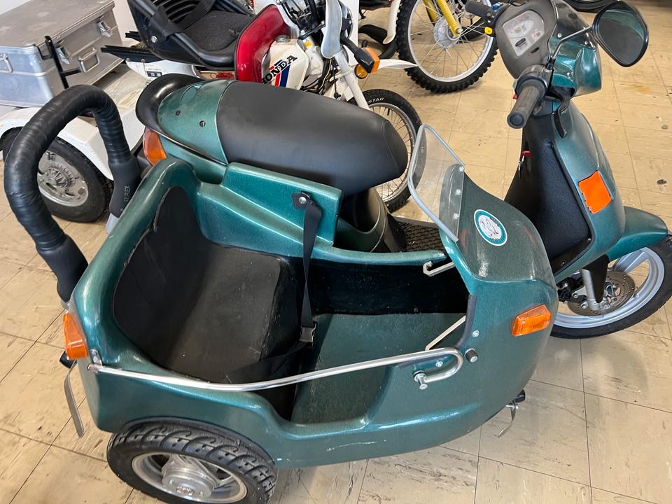 Malaguti Roller Gespann 1600€