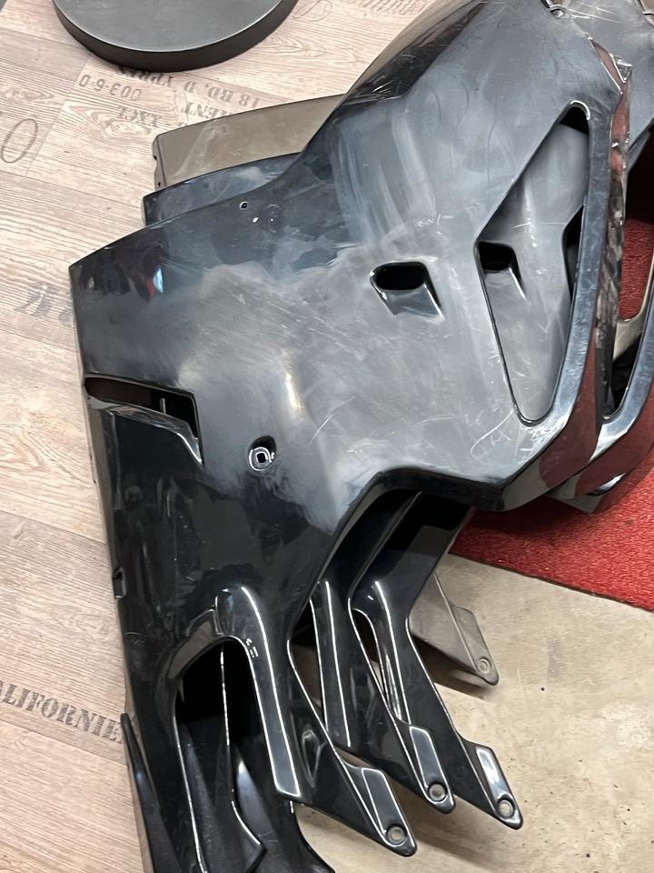 Aprilia rsv 1000 Factory Verkleidung links Orginal je 70€