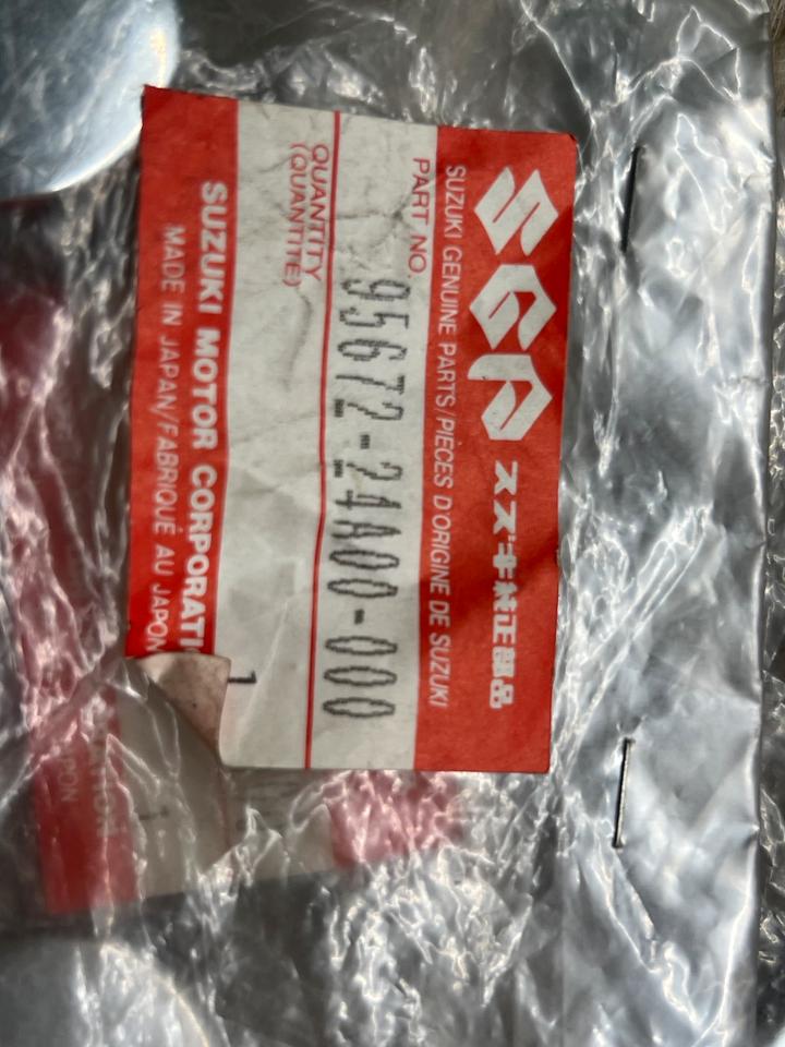Suzuki VS 1400 95672-24A00-000 Suzuki Abdeckkappe