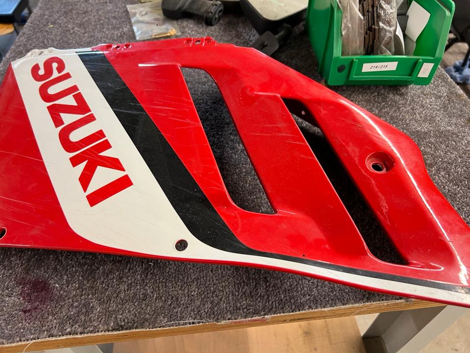 Suzuki GSX-R 750 Verkleidung links 94441-17CO