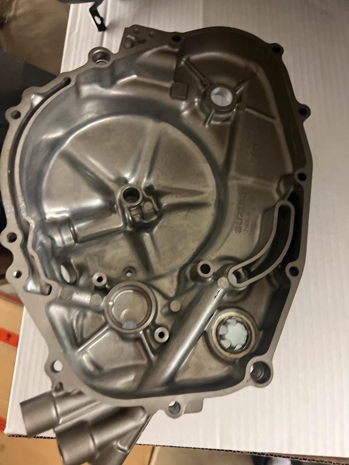 Suzuki DR 600 S 1985-1989 Kupplungsdeckel neu 90€