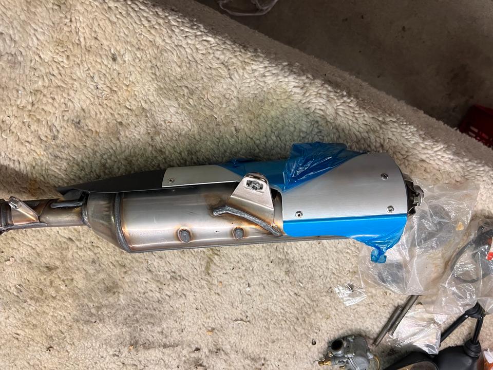Yamaha YZF 125 Auspuff Orginal Yamaha 5D71 neu 160€