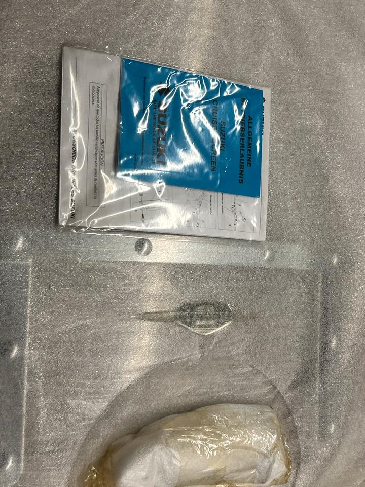 Suzuki VL 800 Windschild 990D0-41F20-050 neu