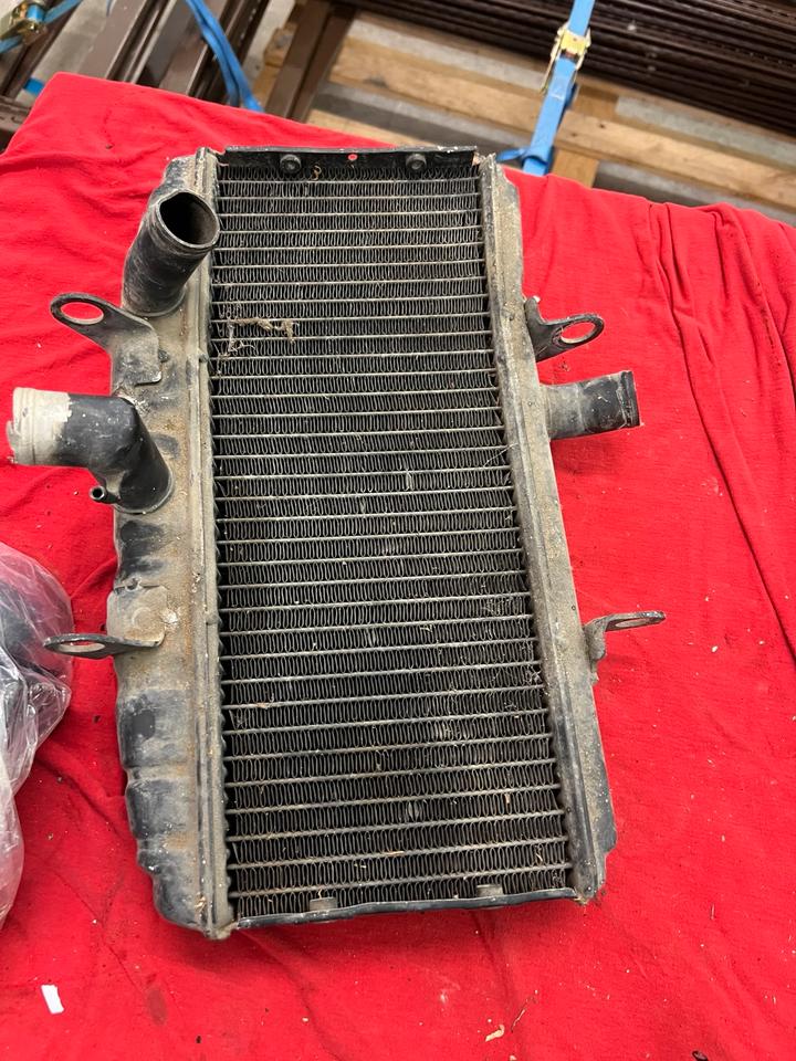 Suzuki GT 750 kühler Wasserkühler 80€