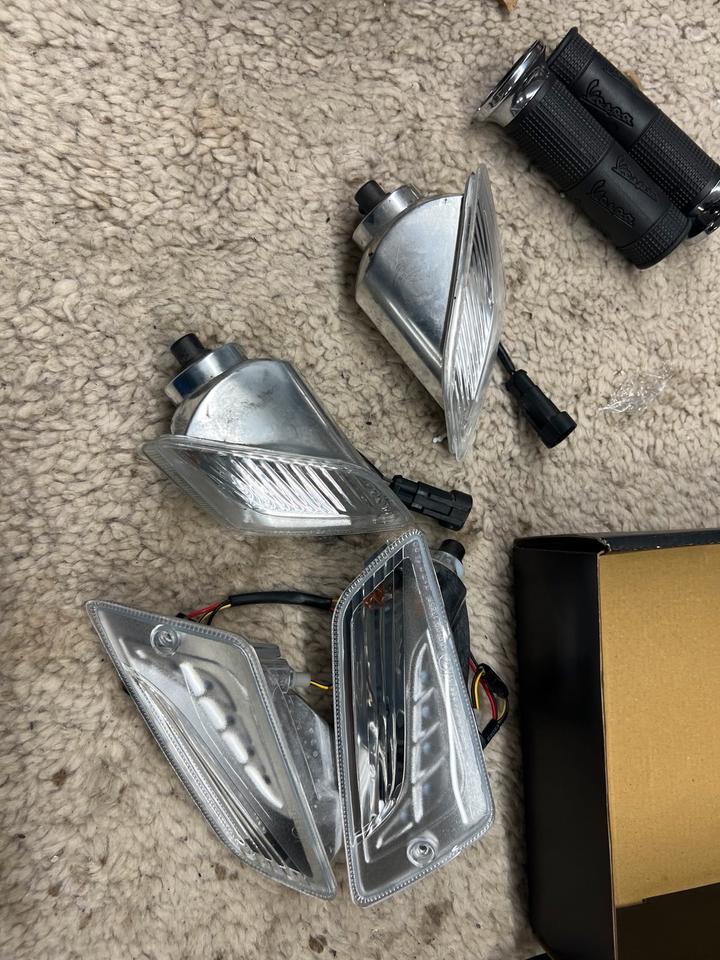 Vespa GTS 125 300 Blinker links rechts alle 4 60€ zusammen