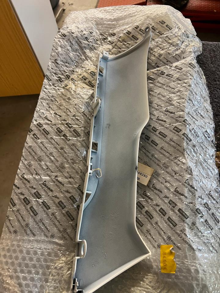 Piaggio nrg 50 power Verkleidung rechts 65288600BR