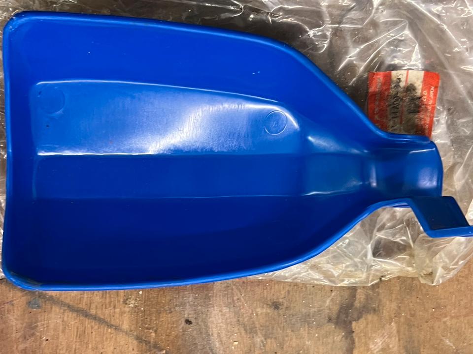 Suzuki DR 750 Hand guard suzuki 57541-14A00-345 neu