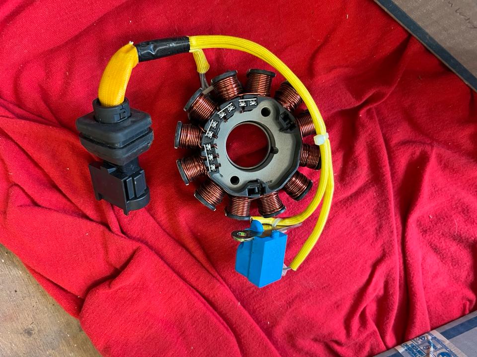 Piaggio Beverly 125 Hexagon Lichtmaschine stator 828135 neu