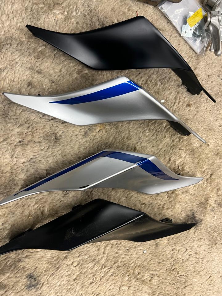 Yamaha r6 Verkleidung Heck links rechts je 80€