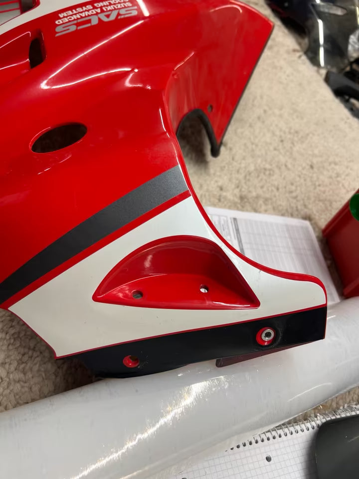 Carénage droit Suzuki GSXF 600 (94431-19C00)