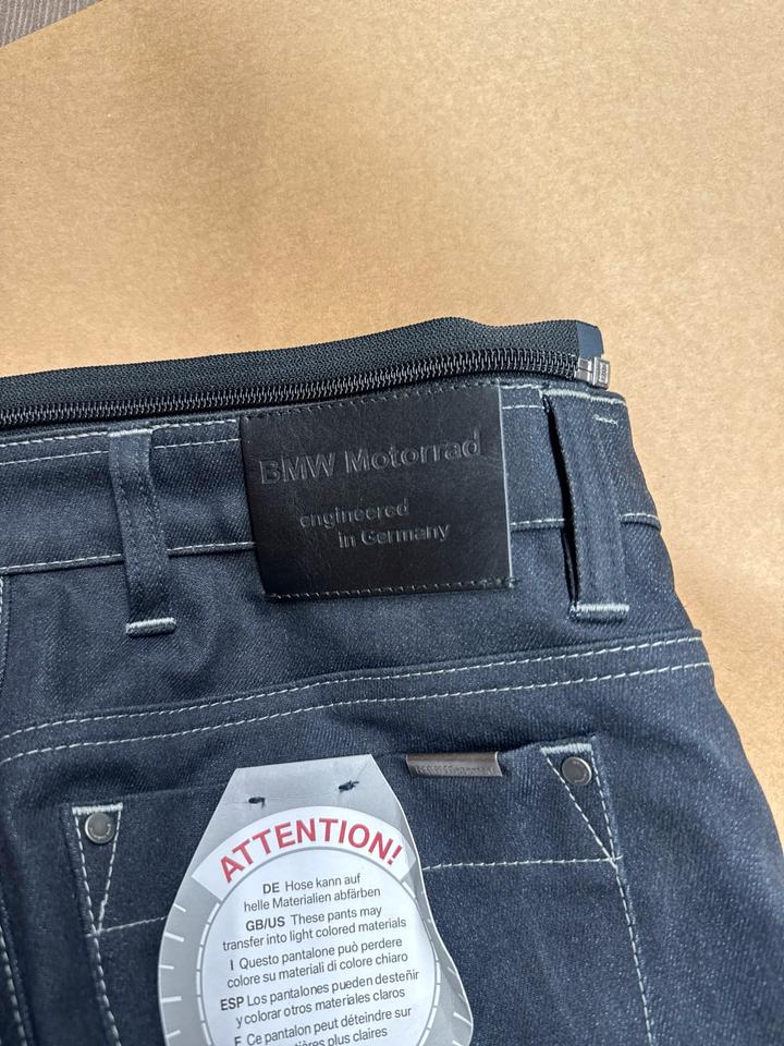 5x Dunkelblaue Herrenjeans BMW Motorrad 76 12 8 568 149