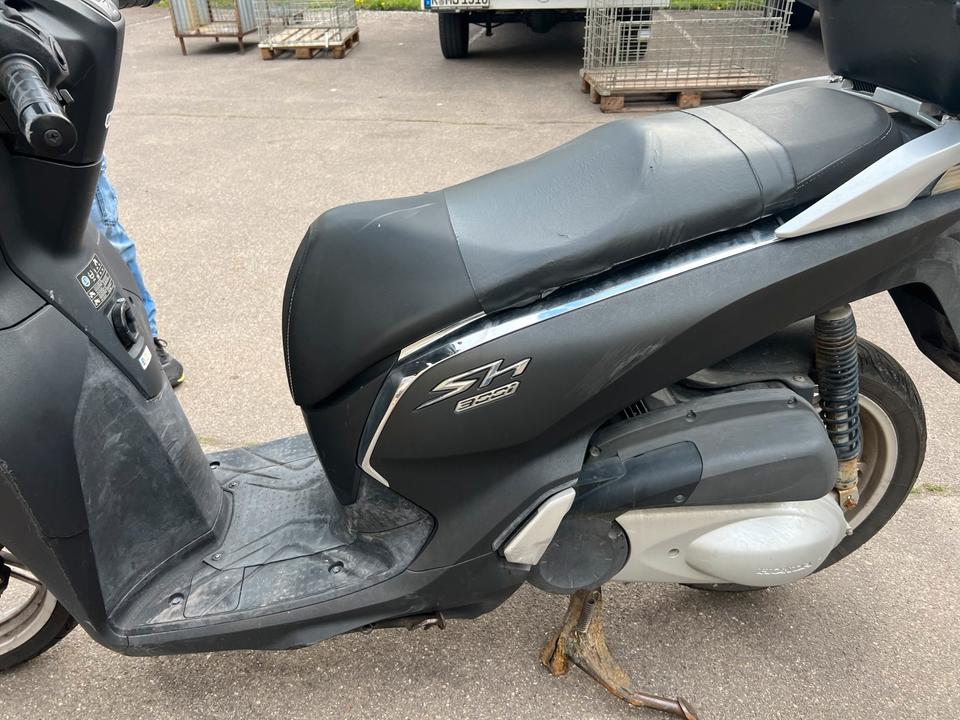 Honda SH 300 von 2007 1800€ Festpreis